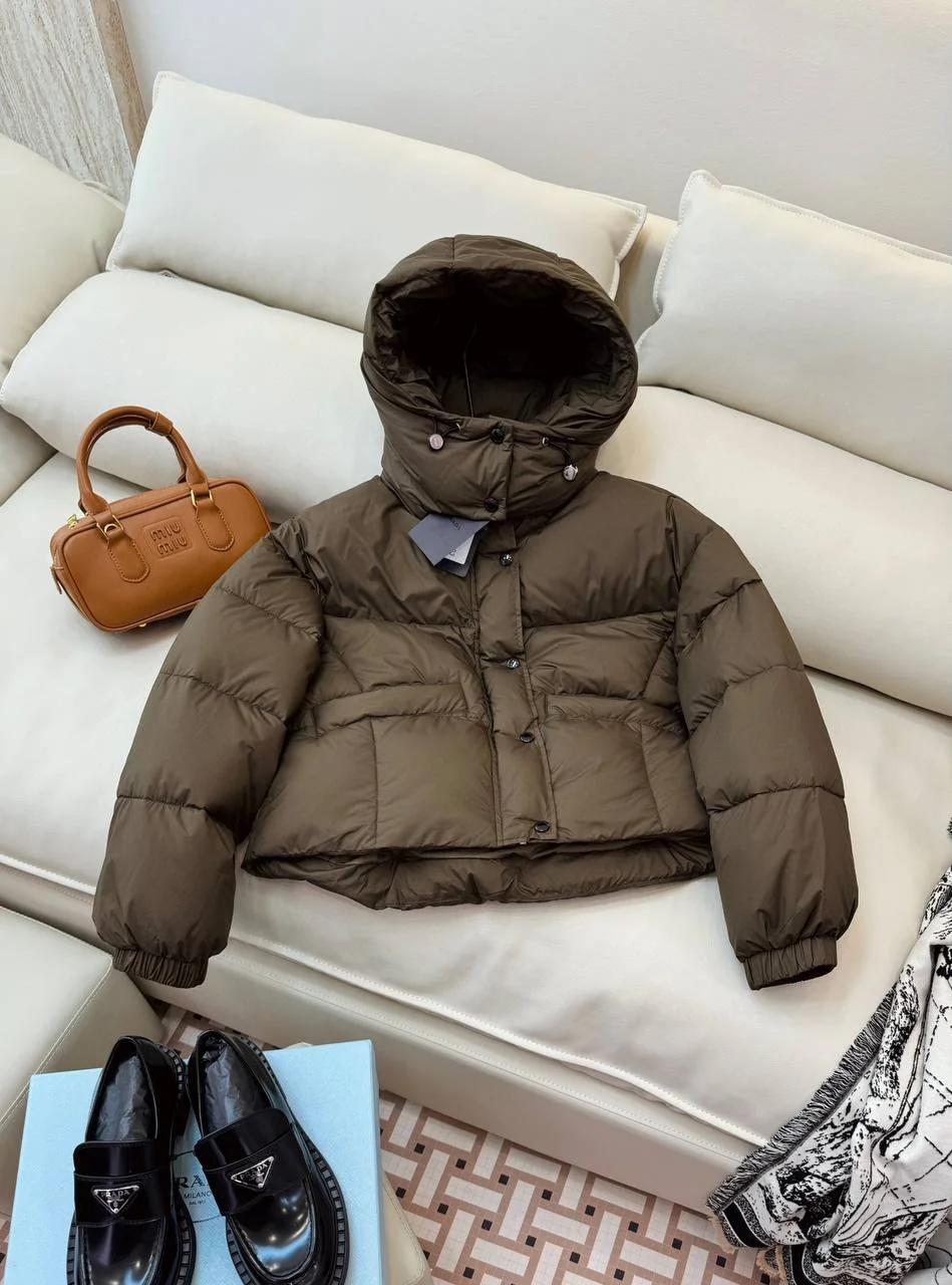 Жіночий пуховик - Prada